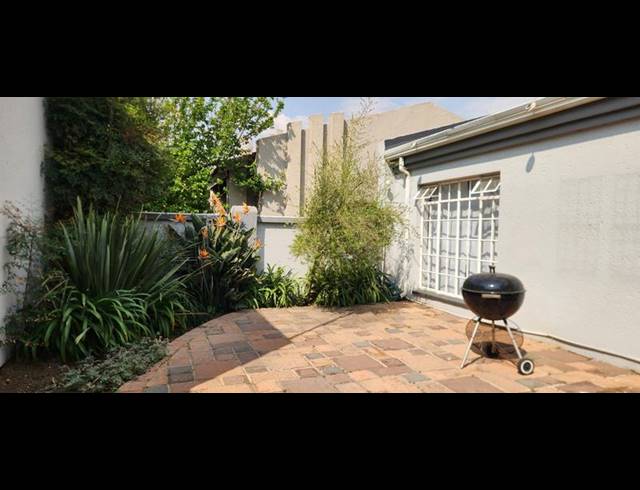 3 BEDROOM HOUSE FOR SALE IN SECUNDA CENTRAL